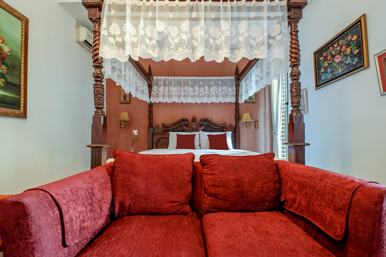Bedroom 18