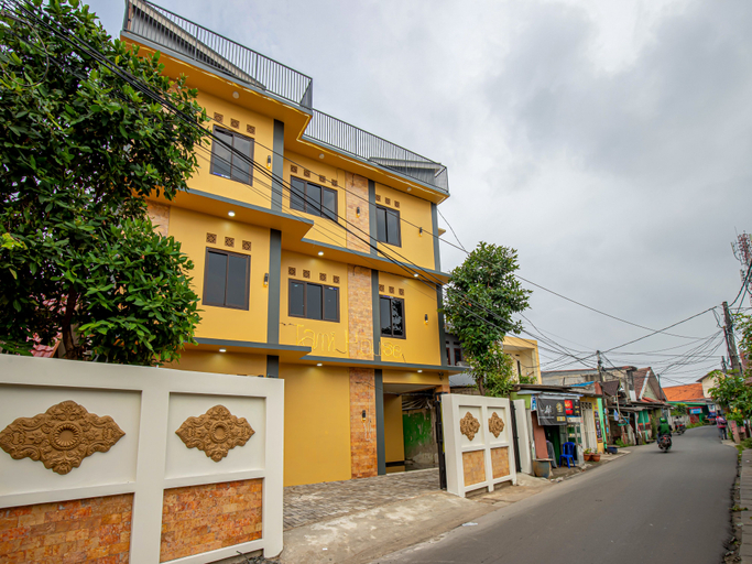 Exterior & Views 2, Tami House Bintaro Syariah, South Tangerang