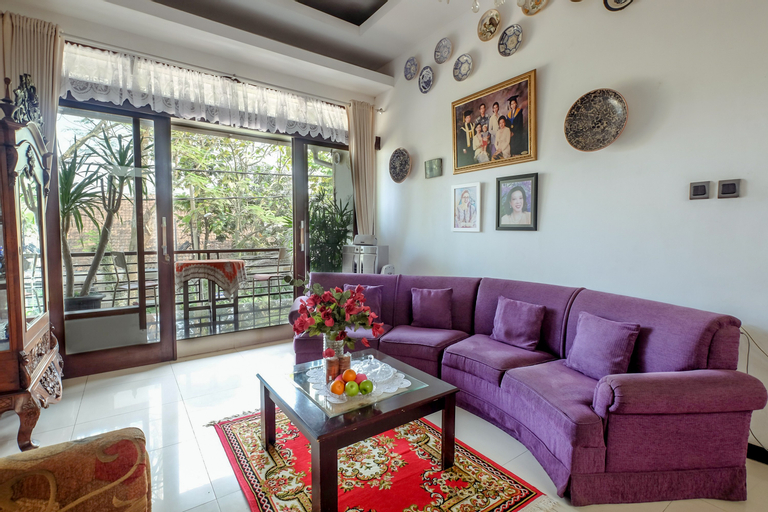 Public Area 5, Buminanienie Guesthouse, Bandung