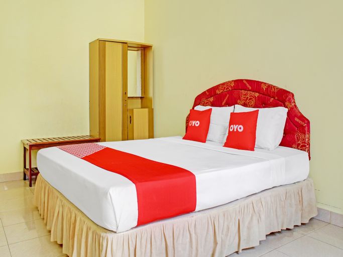 Bedroom 1, OYO 90423 Hotel Aman, Palangkaraya