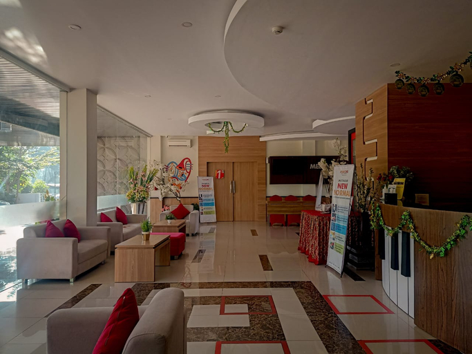 Public Area 2, Front One Hotel Nganjuk, Nganjuk
