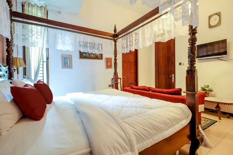 Bedroom 21