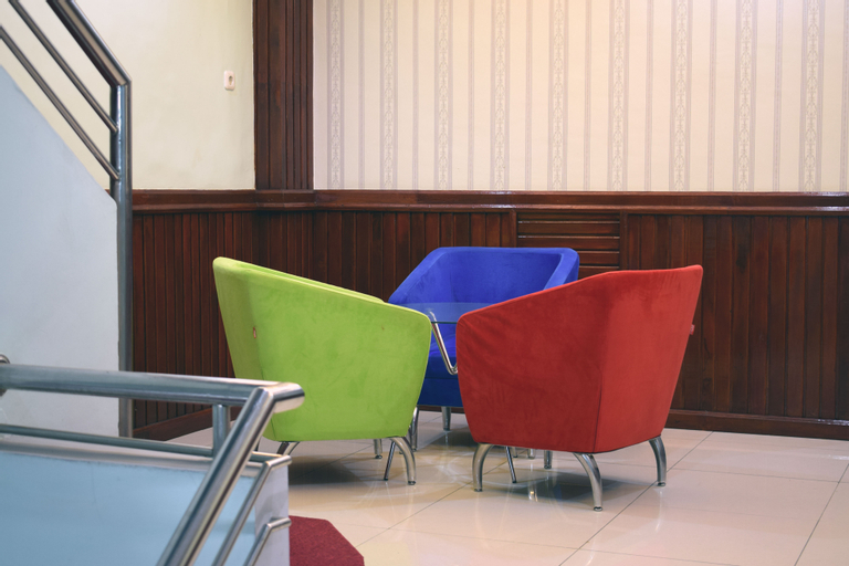 Public Area 2, Sapadia Guest House Sindoro, Medan