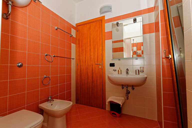 Bathroom 5, Bed & Breakfast La Villetta, Catanzaro