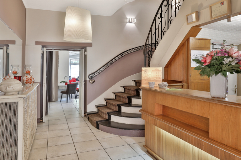 Public Area 2, Logis Hotel Charbonnel, Dordogne