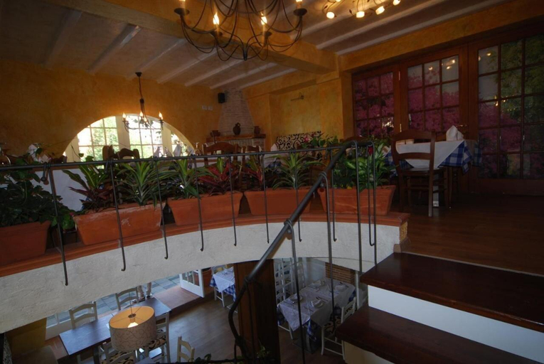 Public Area 2, Hotel Town House, Tiranës