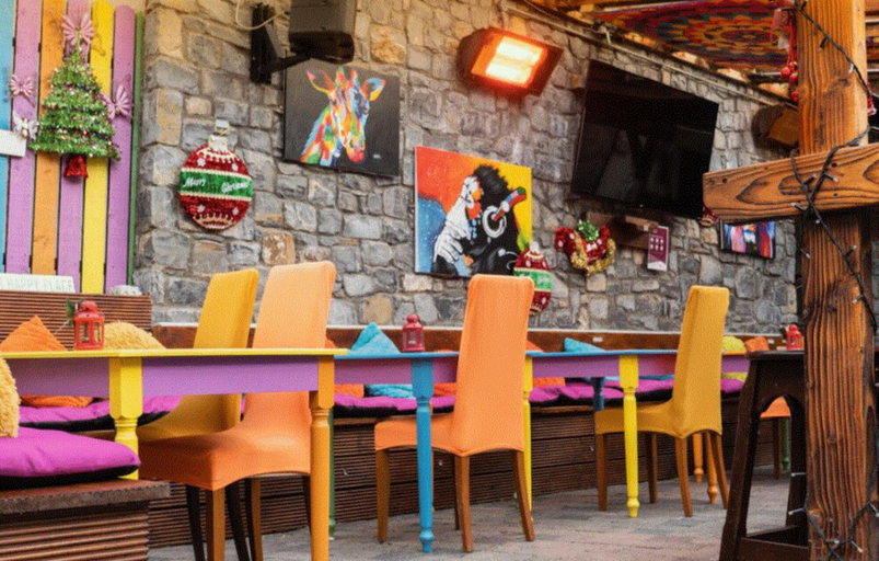 Food & Drinks 3, Brogans Bar & Hotel