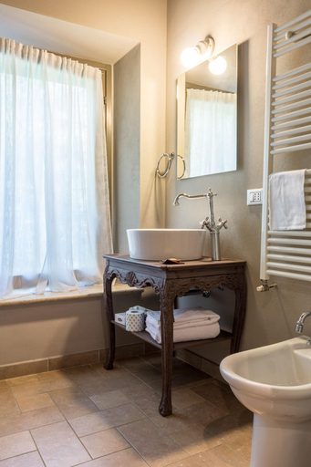 Bathroom 4, La Maison de Vì, Piacenza