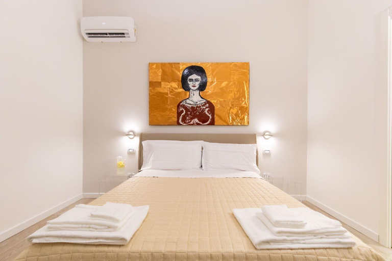 Bedroom 2, Palazzo Della Porta B&B, Napoli
