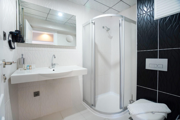 Bathroom 4, Aurasia Sea Side Hotel, Marmaris