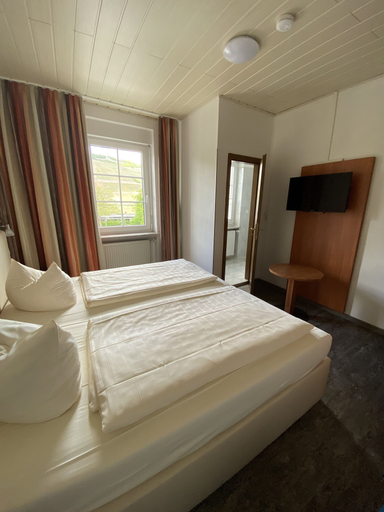 Bedroom 4, Hotel Krone, Mainz-Bingen