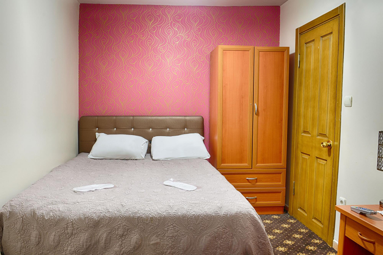 Bedroom 2, Akdeniz Hotel, Fatih