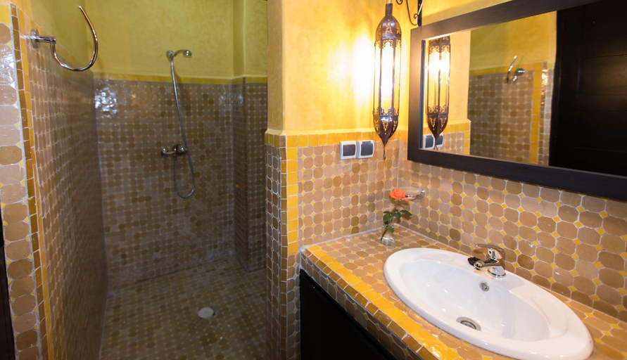 Bathroom 5, Riad Dar Awil, Essaouira