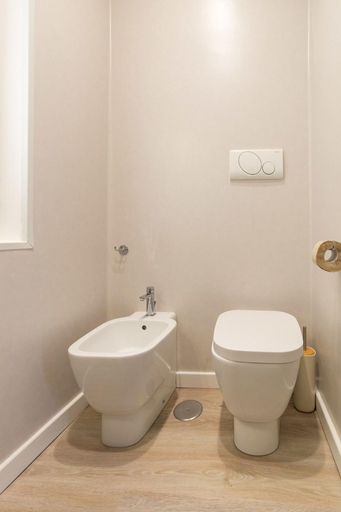 Bathroom 5, Palazzo Della Porta B&B, Napoli