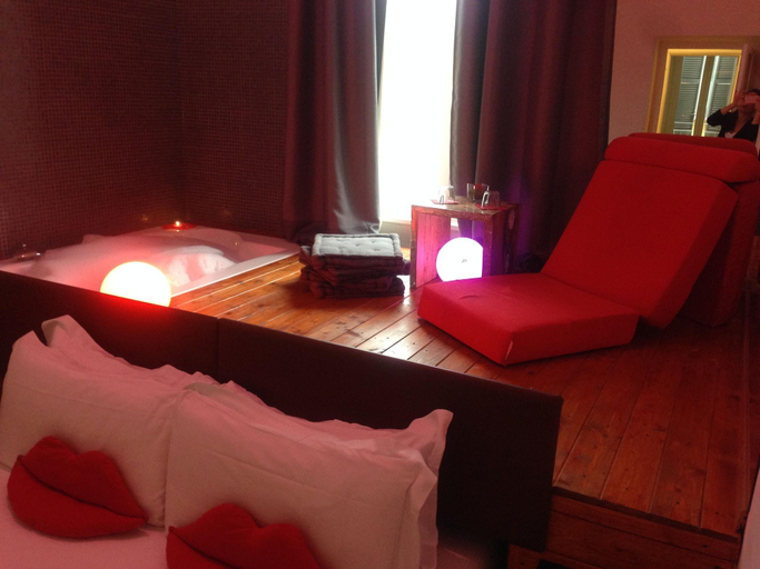 Bedroom 5, Jacuzzi Rooms, Rome
