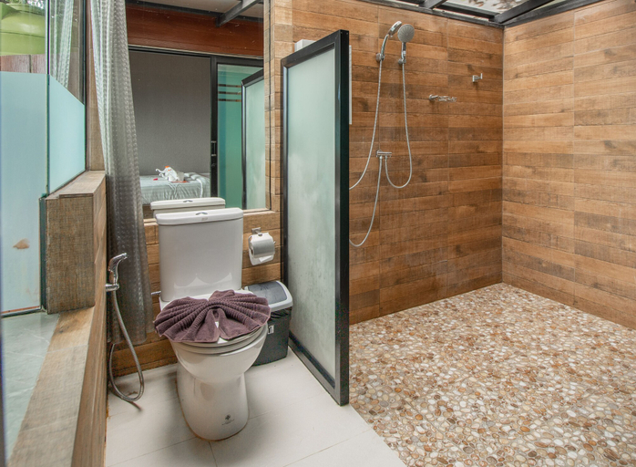 Bathroom 5, Casa De Lipe, Muang Satun