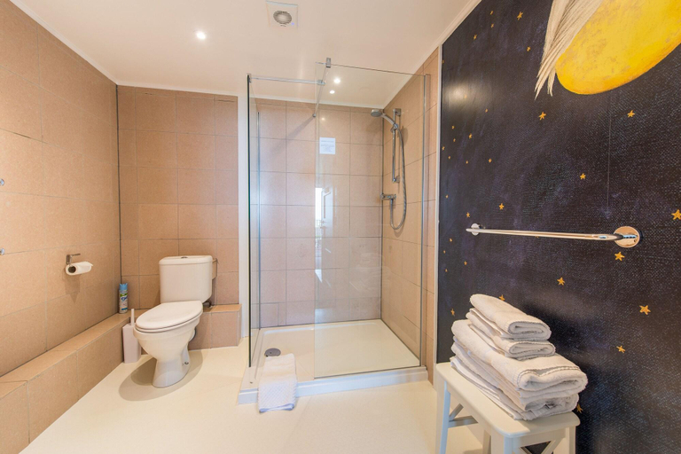 Bathroom 4, Bayview Bed and Breakfast, Aberdeenshire