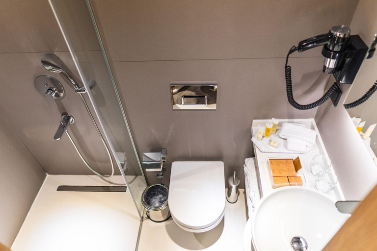 Bathroom 5, Meg Hotel, Fatih