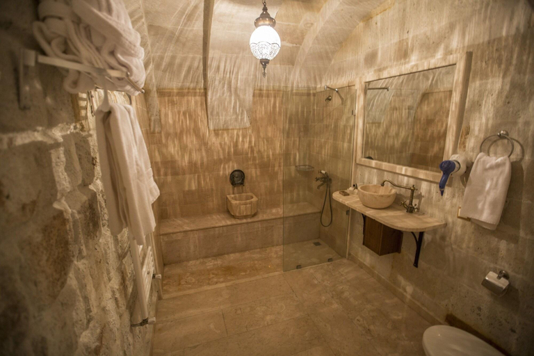 Bathroom 5, Luna Cave Hotel, Ürgüp