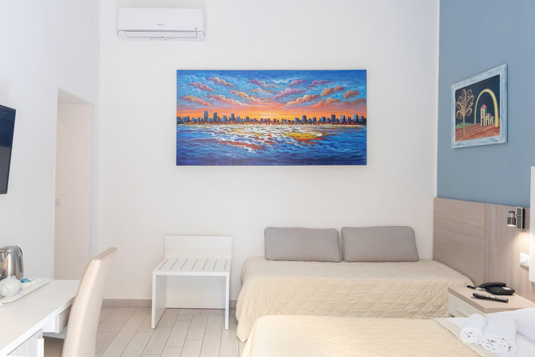 Bedroom 4, New Gallery, Napoli