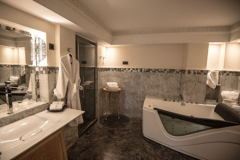 Bathroom 4, Palais Riad Razala & Spa, Marrakech