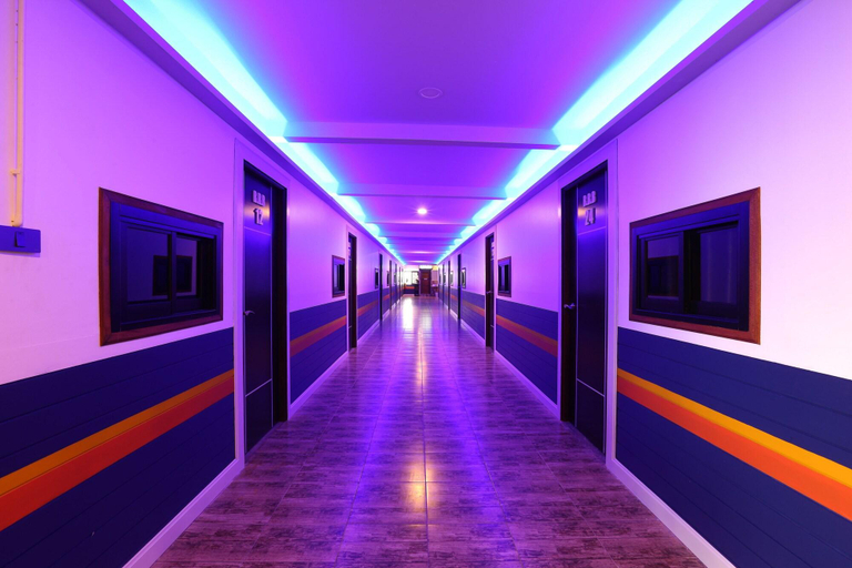 Public Area 2, Balcony Party Hostel Beachfront - Adults Only, Mueang Krabi