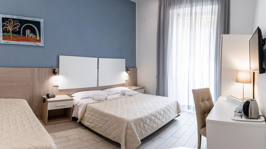 Bedroom 3, New Gallery, Napoli