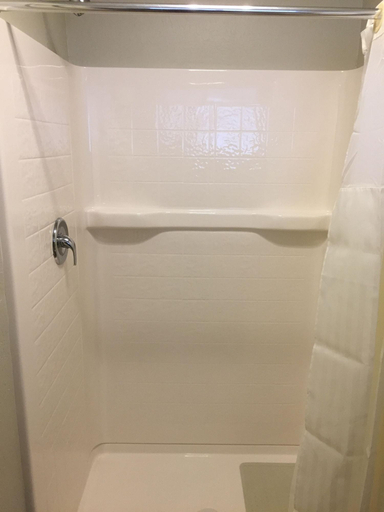 Bathroom 4, Holiday Lodge, Nevada