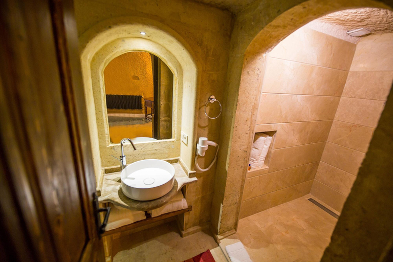 Bathroom 4, Maya Cave Hotel, Nevşehir