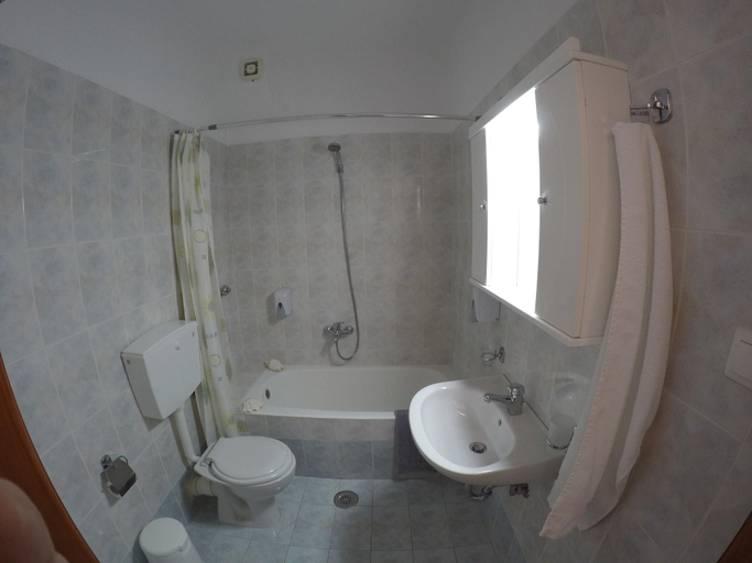 Bathroom, Tarsanas Apartments, North Aegean