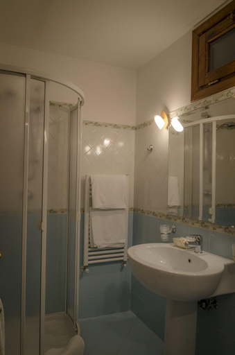 Bathroom 5, Maison Liparlati Positano, Salerno
