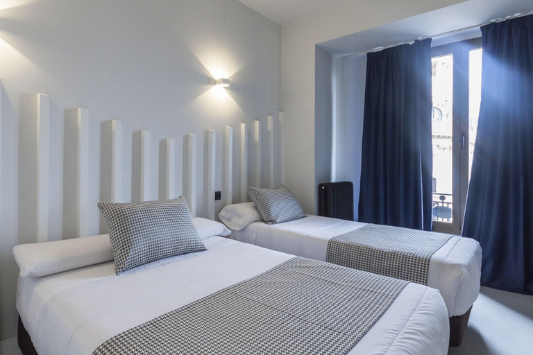 Bedroom 4, Hostal El Carmen, Madrid