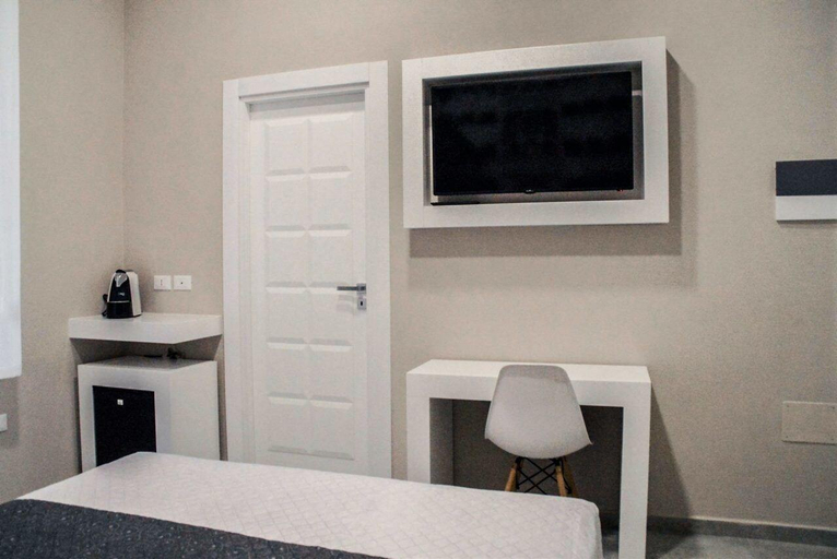 Bedroom 3, Al Giordano B&B, Foggia