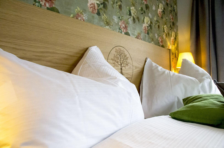 Bedroom 3, Gasthaus zum Bauernhof, Bremgarten