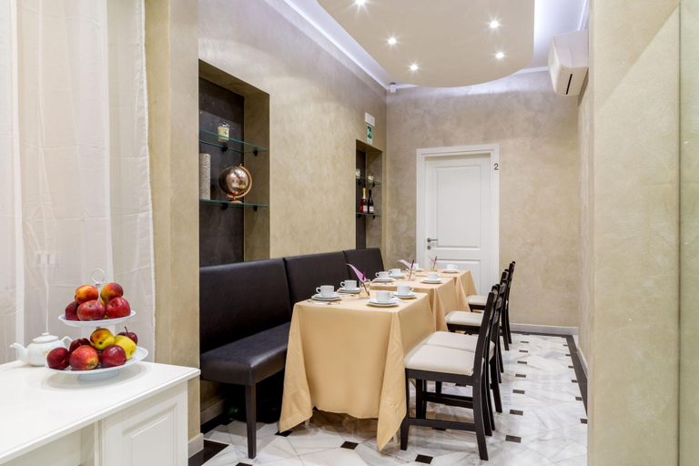 Food & Drinks 5, Frattina Grand Suite, Rome