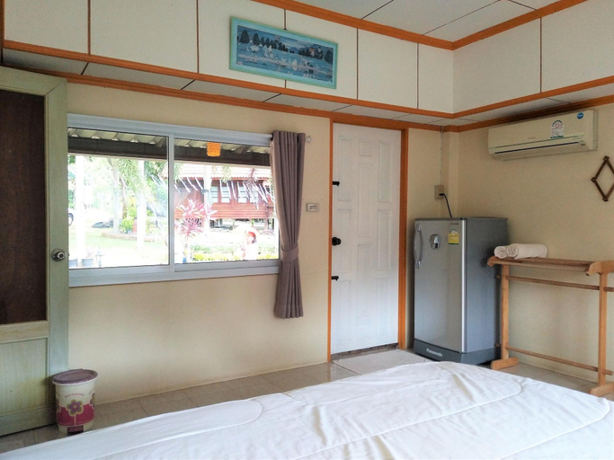 Public Area 2, Suwannaluk Resort, Laem Ngop