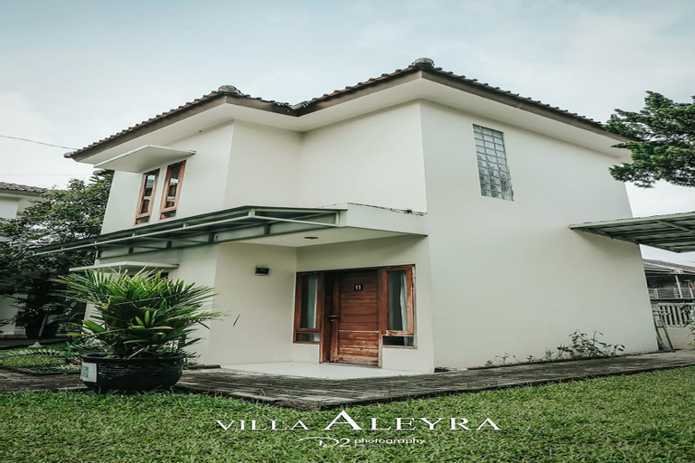 Exterior 9