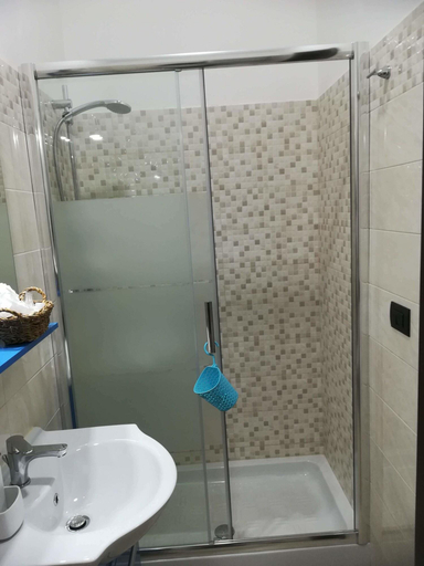 Bathroom 5, Sylva Mala Home, Napoli