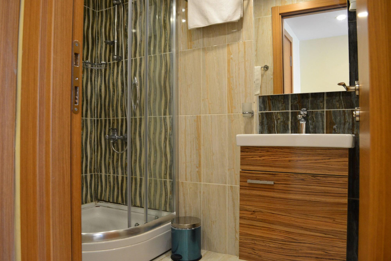 Bathroom 4, Riverland Suites & Apart Hotel, Fatih