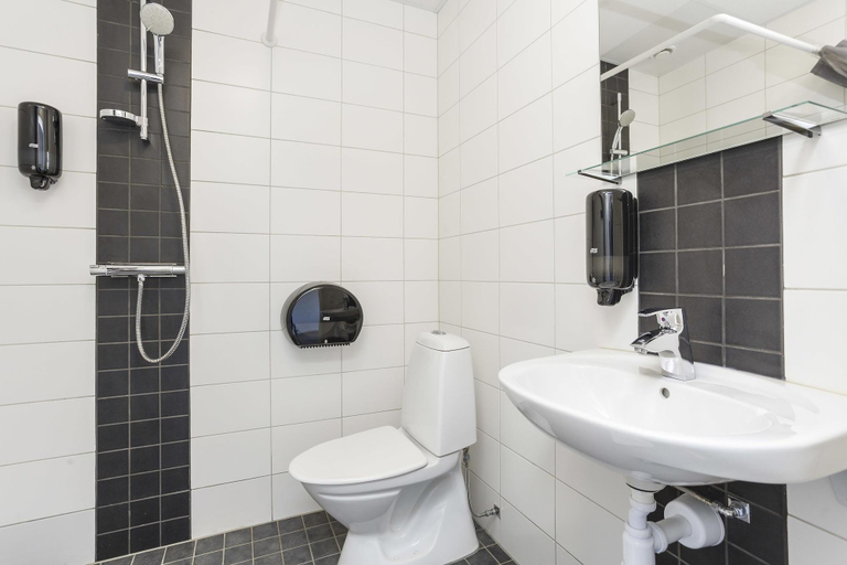 Bathroom 4, Hotel Vindeus, Södertälje