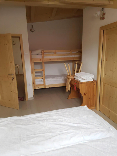 Bedroom 3, B&B Nido Delle Aquile, Trento