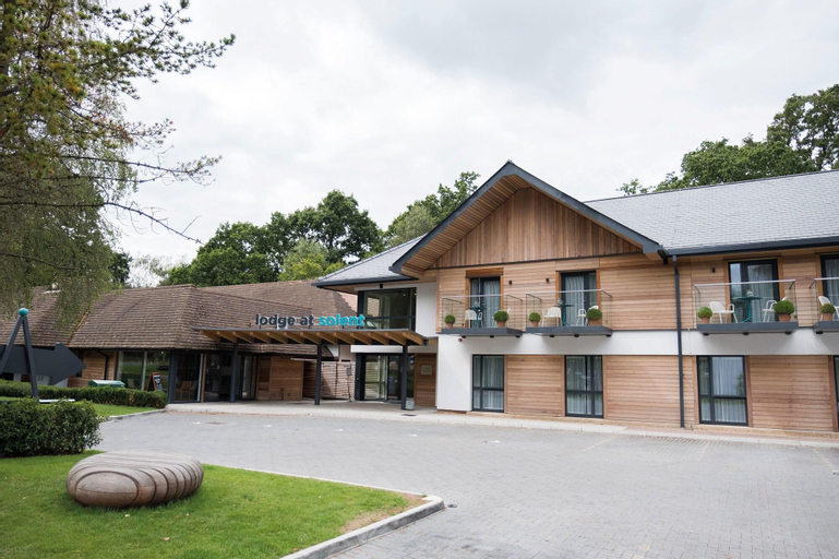 Lodge at Solent, Hampshire