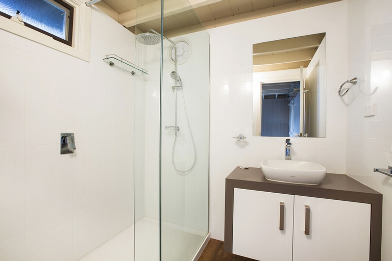 Bedroom 4, Diamantina, Alpine - East