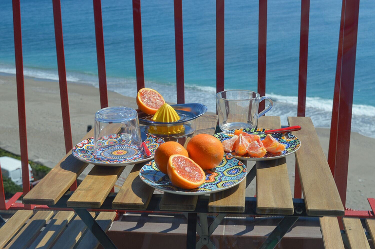 Food & Drinks, Appartamento Blue Holiday, Messina