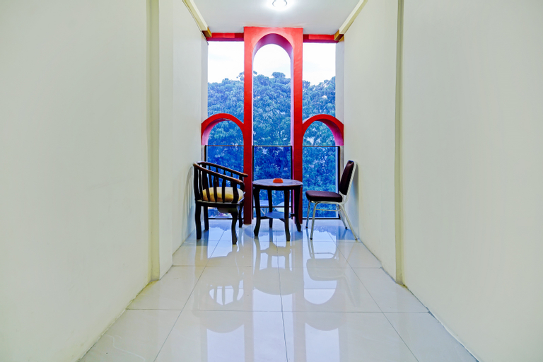 OYO 90331 Hotel Toba Shanda, Toba