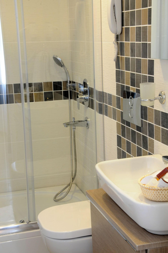 Bathroom 5, Sarnic Premier Hotel, Fatih