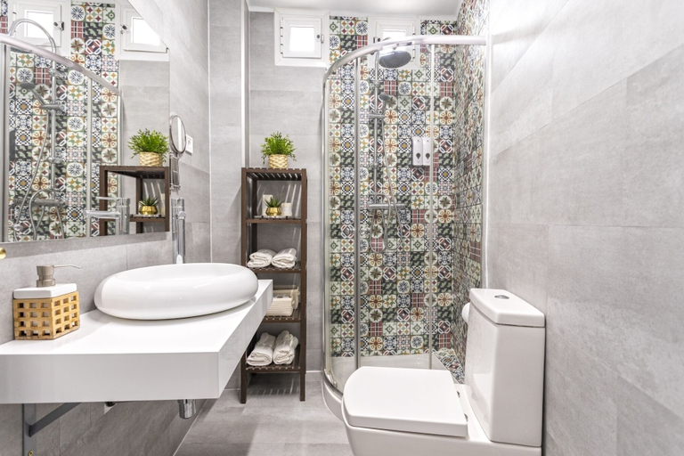 Bathroom 3, Exclusive Apartments Street Beatas, Málaga