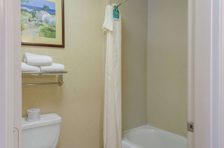 Bathroom 4, Staybridge Suites Covington, Saint Tammany