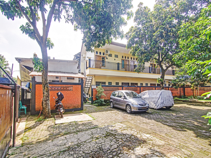 Exterior & Views 5, OYO 90409 Kostawira Residence, South Tangerang