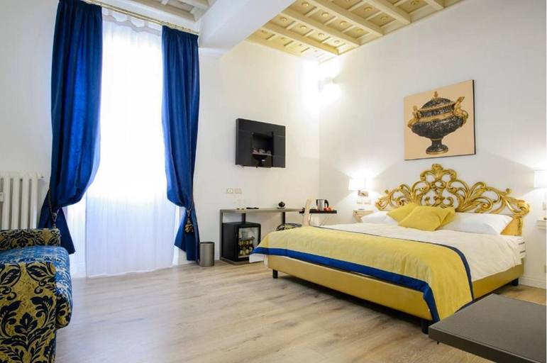 Bedroom 2, Excellent Trinity Rooms, Rome
